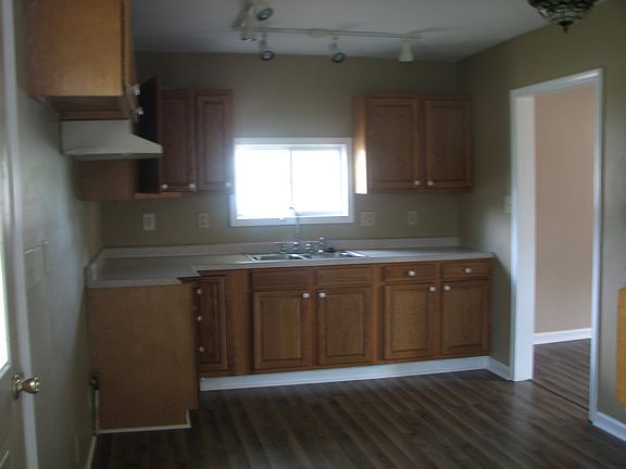 5th image of 301 W Vine St