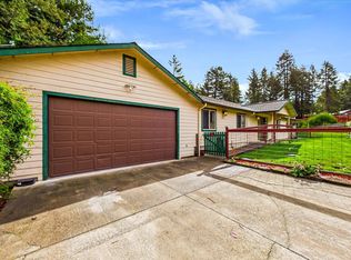 4677 Mitchell Rd, Eureka, CA 95503