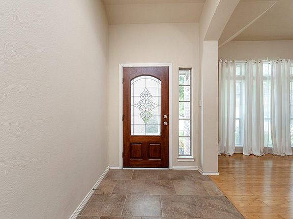 5th image of 11038 Pierce Valley Dr