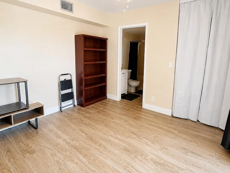 192 Springdale Cir — Photo 9