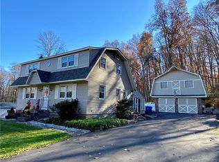 32 Corinne Dr, Tolland, CT 06084