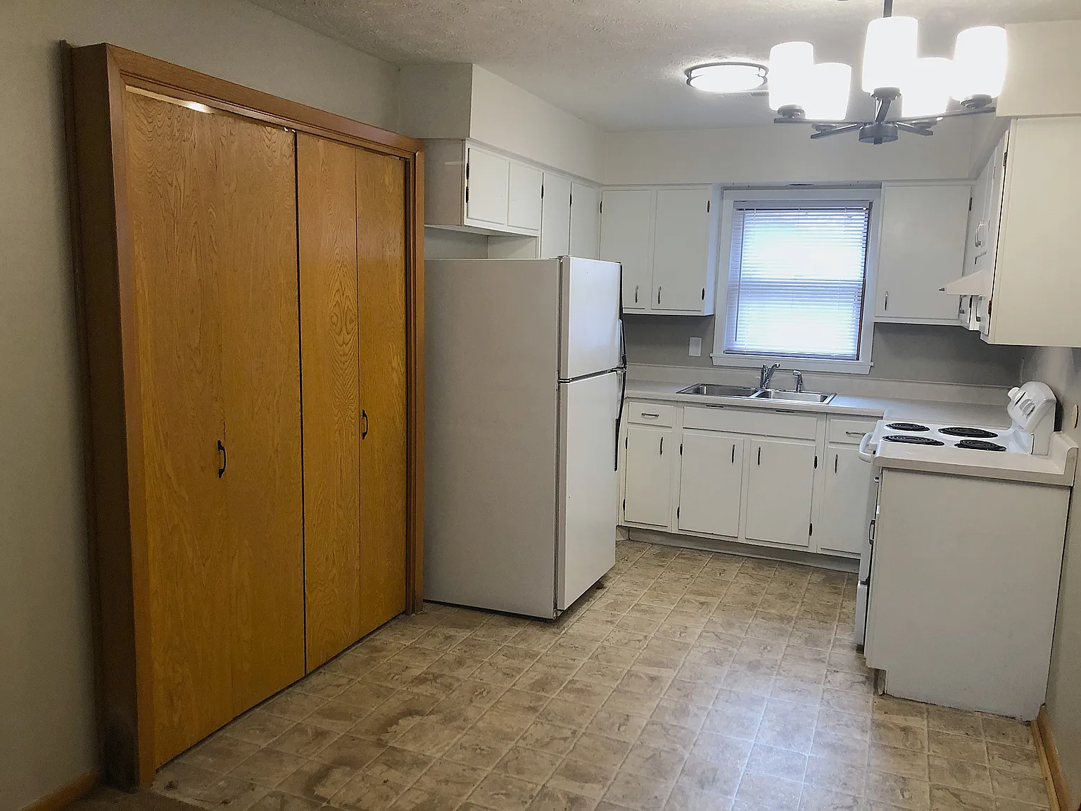 2 bed, 800 sqft, $770 — Photo 2