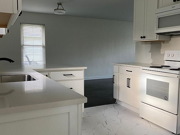 3rd image of 5730 Crittenden Ave