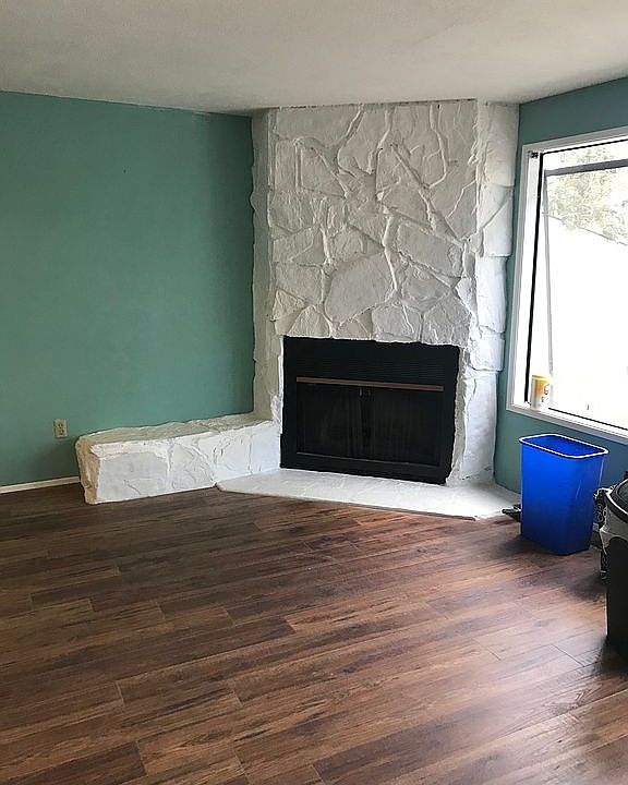2nd image of 18065 SW Monte Verdi Blvd