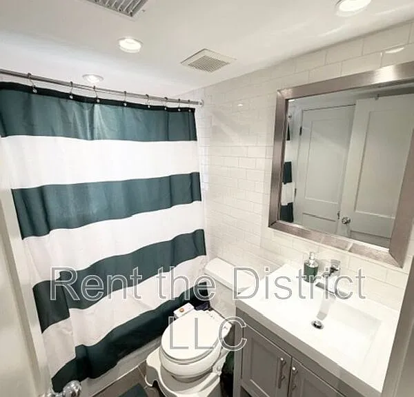 1350 Randolph St NW #1 — Photo 11
