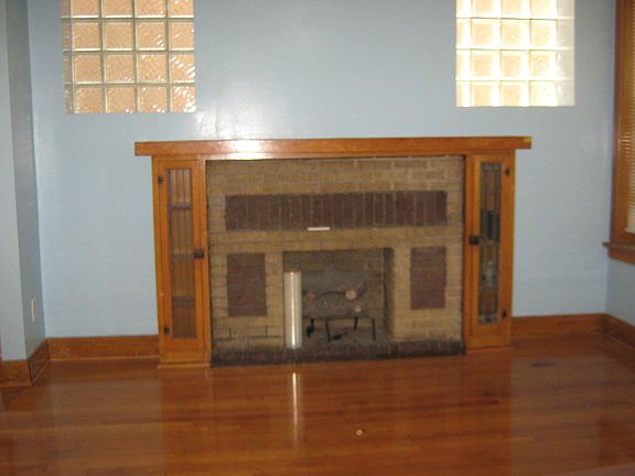 3rd image of 2339 N Kilbourn Ave