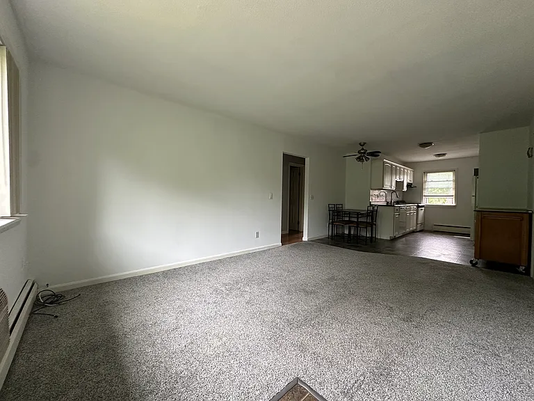 549 Russell Rd #1C — Photo 8