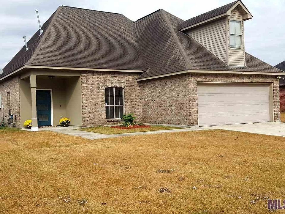 1st image of 43234 Sycamore Bend Ave