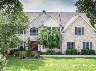 126 Norway Dr, Mohnton, PA 19540