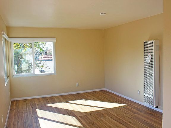 5th image of 4772 Lotus St