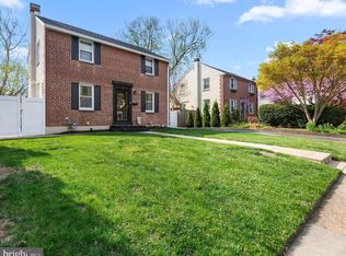 1022 Lamb Rd, Secane, PA 19018