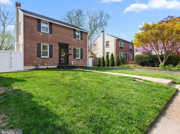 1022 Lamb Rd, Secane, PA 19018