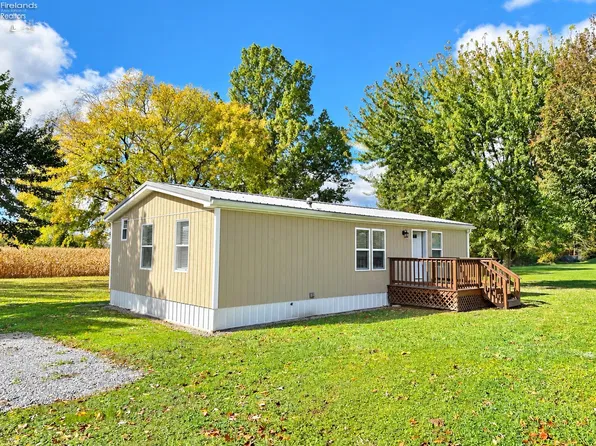 304 Kilborn St, Sycamore, OH 44882