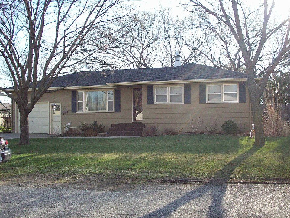 1st image of 106 N Wilson St