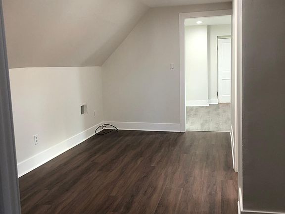5th image of 3525 N Monticello Ave #3