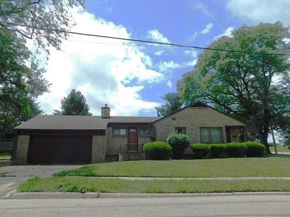 2nd image of 1421 Parkview Ave