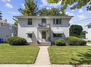 1018 1/2 W Lorain St, Appleton, WI 54914
