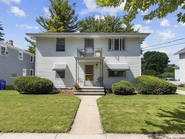 1018 1/2 W Lorain St, Appleton, WI 54914