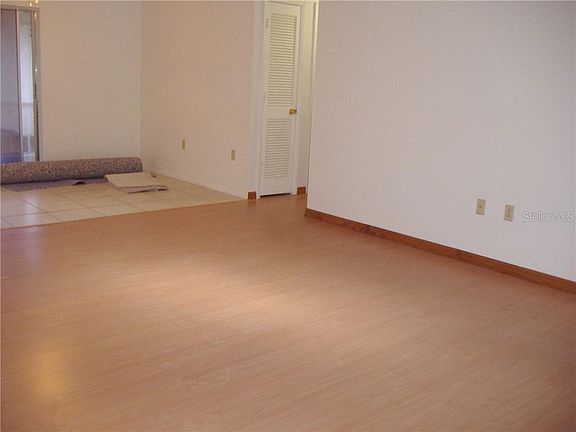 3rd image of 1605 Hinton St
