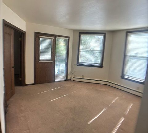 2nd image of 1702 N Farwell Ave #3