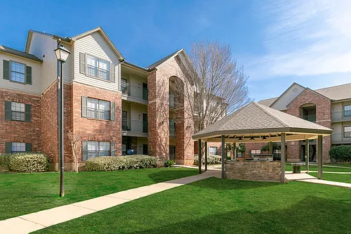 Highland Pointe Photo 1
