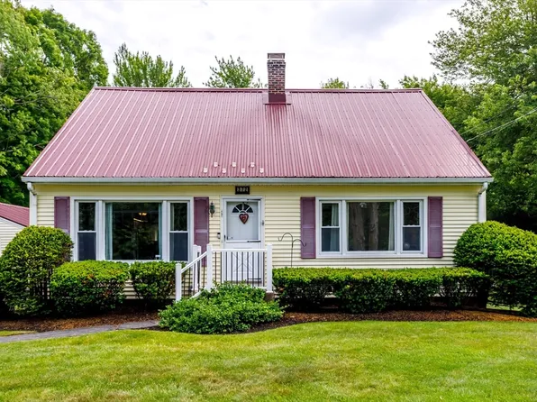 372 Franklin Rd, Fitchburg, MA 01420