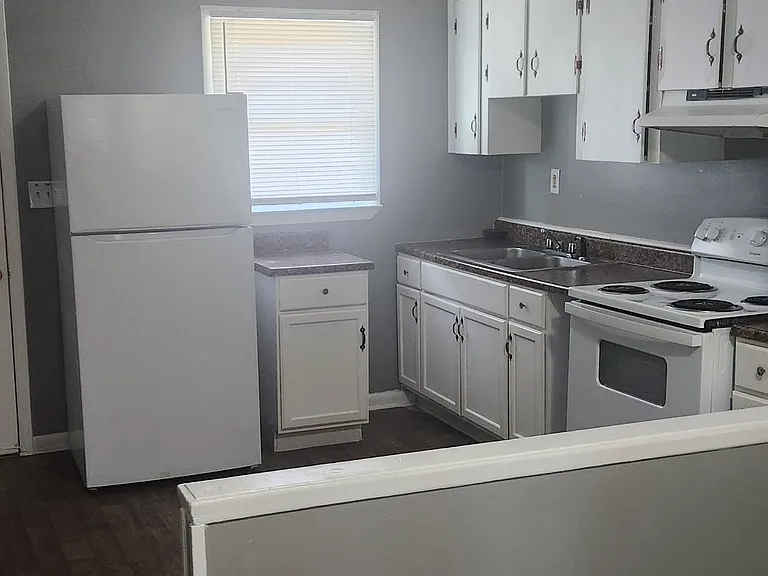 406 N Houston Rd #2 — Photo 8