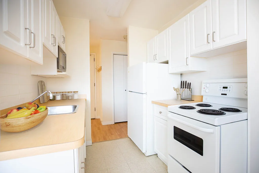 Laval Apartments — Photo 3