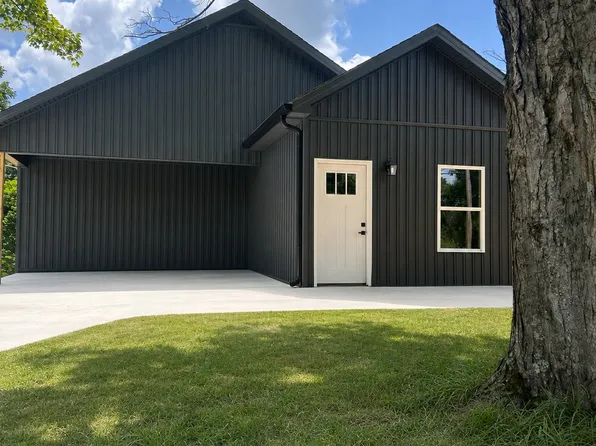 312 1st Ave, Lawrenceburg, TN 38464