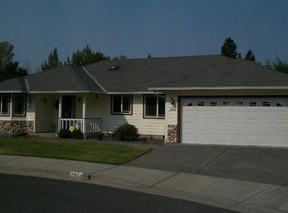 2904 SE Lillian Ct, Grants Pass, OR 97527
