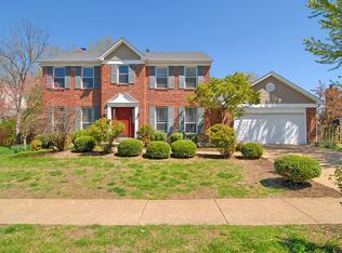 6848 Bear Creek Dr, Saint Louis, MO 63129