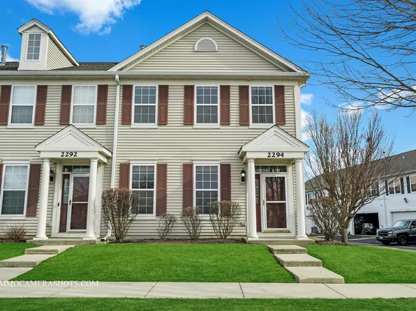 2294 Georgetown Cir #2294, Aurora, IL 60503