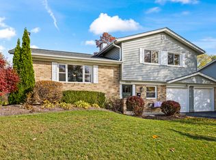 3525 Winston Dr, Hoffman Estates, IL 60192