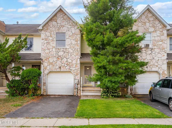 65 N Crest Place, Lakewood, NJ 08701