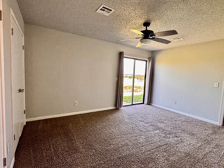 11402 N Lincoln Blvd — Photo 7