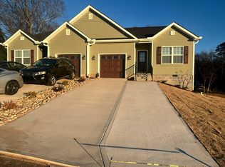 154 S Moore St, Duncan, SC 29334