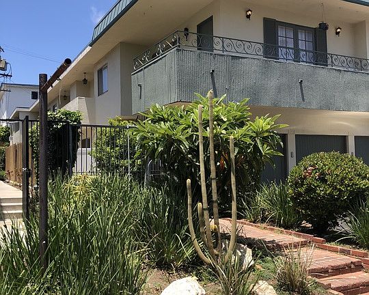 2nd image of 11947 Kiowa Ave APT 2
