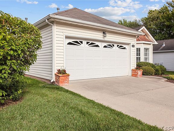 2nd image of 4120 English Holly Cir
