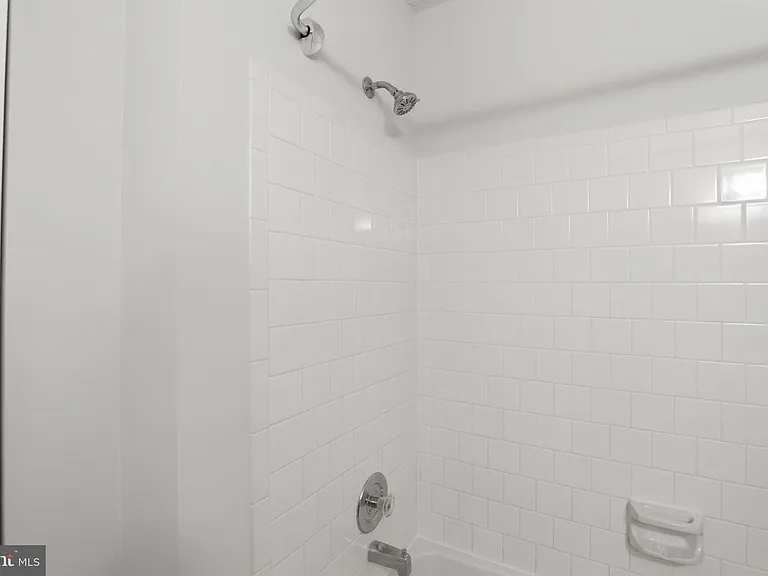 119 Fort Evans Rd SE #B — Photo 23