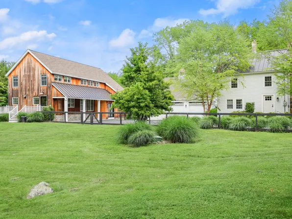 92 Barry Avenue, Ridgefield, CT 06877