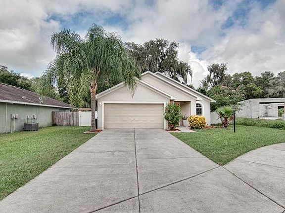 2nd image of 405 Lisa Ann Ct
