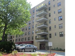 35 Stewart Pl APT 502, Mount Kisco, NY 10549