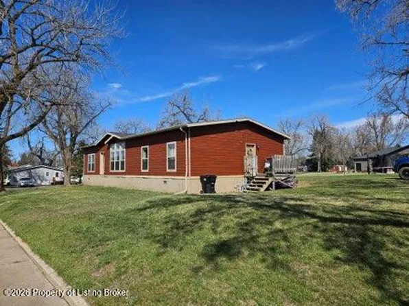 215 2nd St W, Taylor, ND 58656
