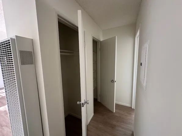 1061 Raymond Ave APT 204, Long Beach, CA 90804