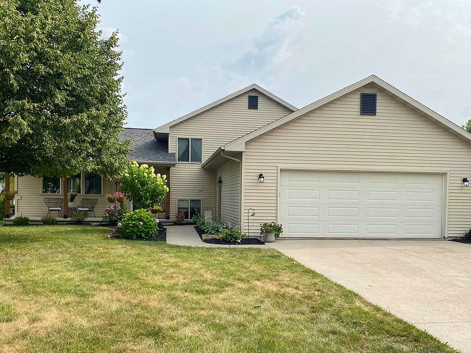 1st image of 3238 Isaac Ln