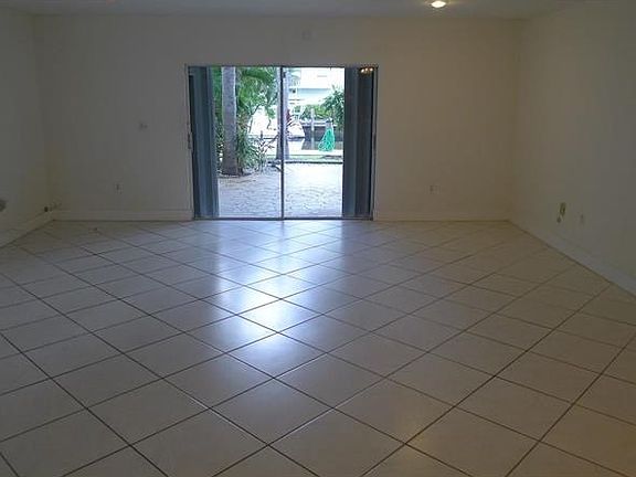 5th image of 16525 NE 26th Ave