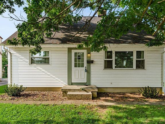 2nd image of 291 Highfield Dr