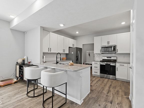 5th image of 2688 Lamar Dr