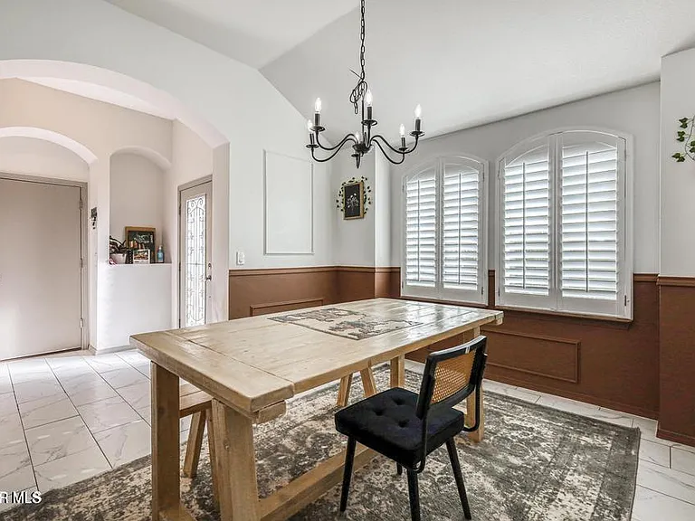 329 Samuel Vista St — Photo 6