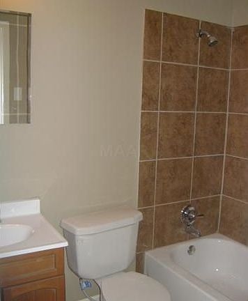 3rd image of 5025 Capen Ave